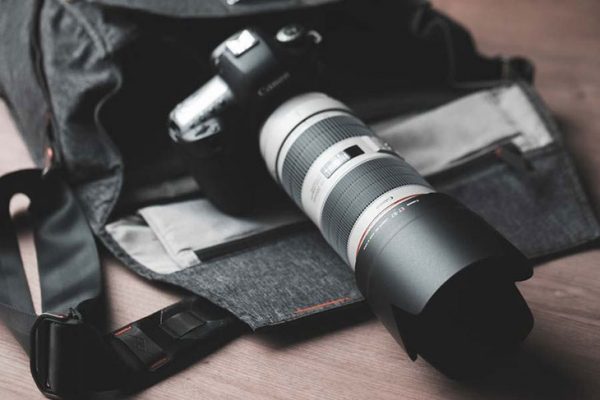 Lens máy ảnh là gì và những định nghĩa mở rộng liên quan 