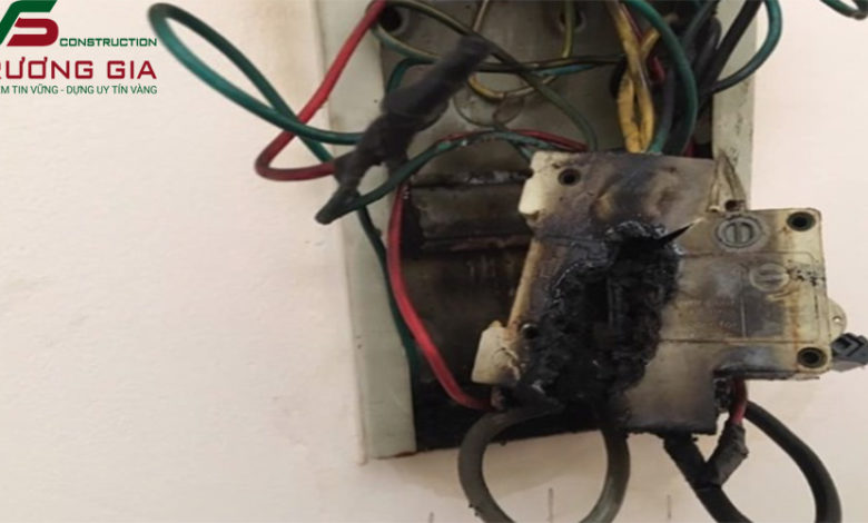 Sửa chữa điện bị chập cháy gây ra nổ điện