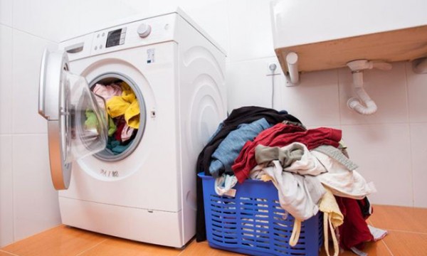 Máy giặt Electrolux bị giật điện khắc phục thế nào